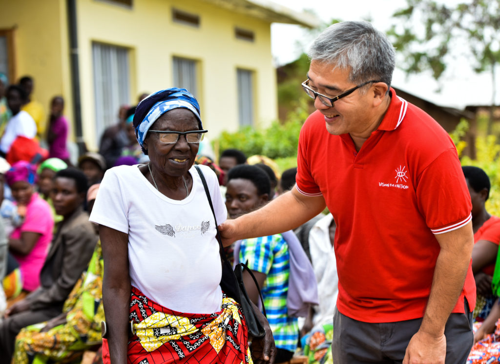 James Chen founder of VFAN and Clearly pays a visit to Rwanda to celebrate 2 millionth screening